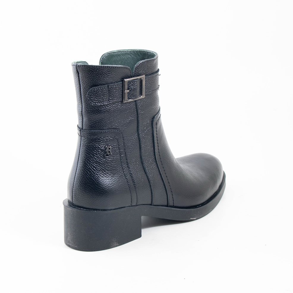 زنانه نیم بت رایکا کد2042