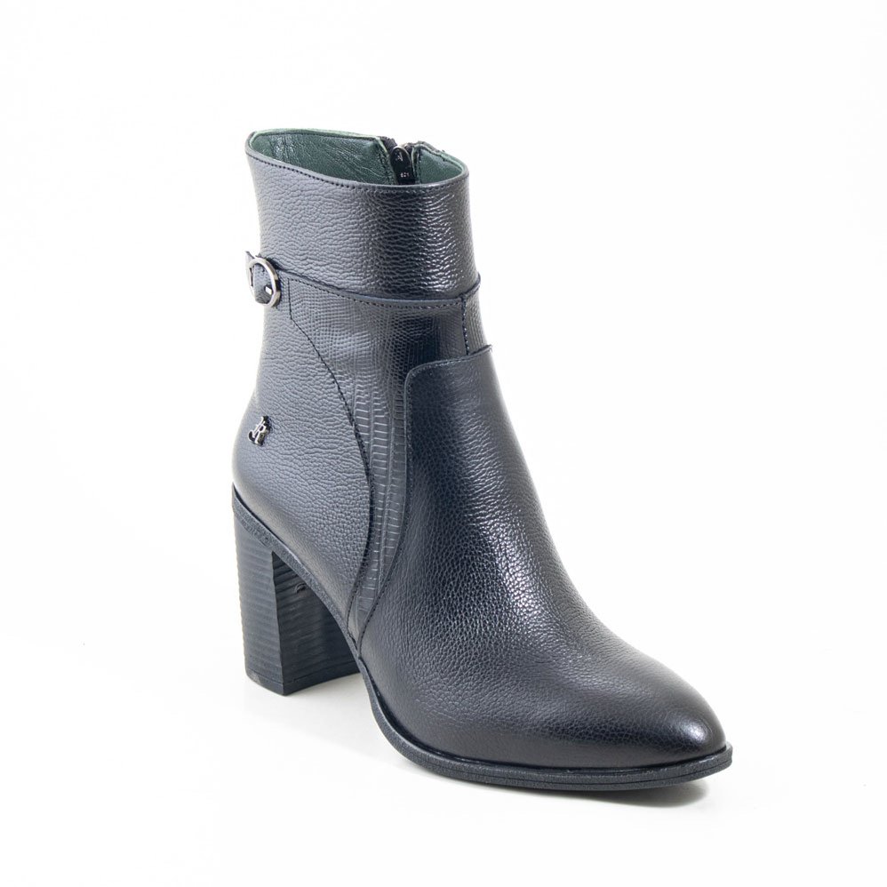 زنانه نیم بت رایکا کد2044